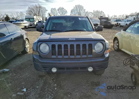 2014 Jeep Patriot Latitude z USA, uszkodzony, nr VIN 1C4NJRFB7ED910390